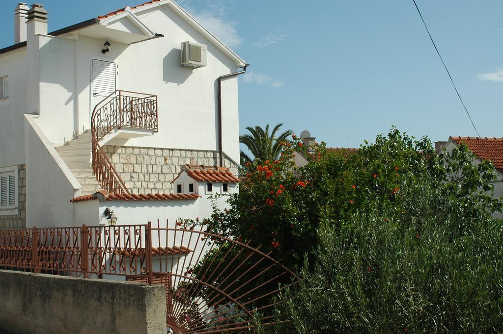 Villa Agnic Trogir Eksteriør bilde